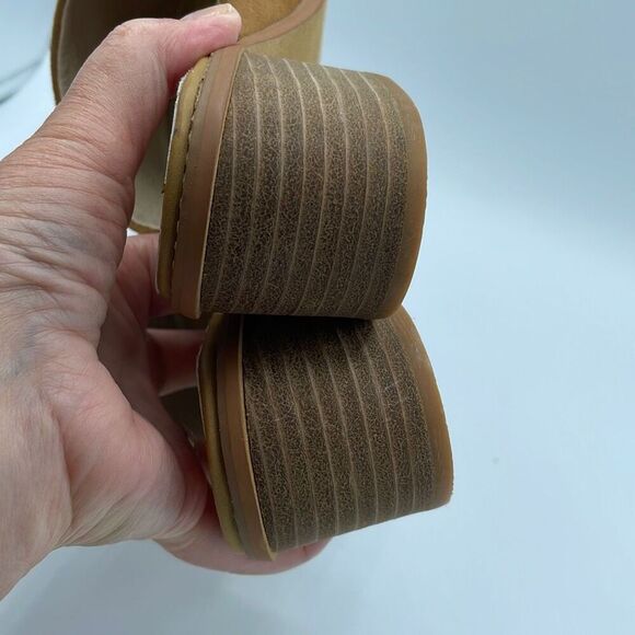 Muk Luks size 8 suede chunky heels slides - Picture 7 of 10